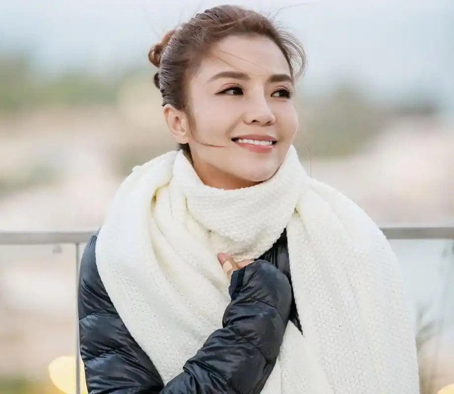 央视《我的艺术清单》没能成为爆款,深度访谈节目真是朱迅的短板