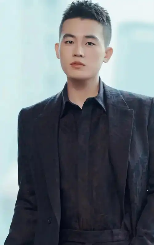 痞帅男孩欧豪—多少青春的梦