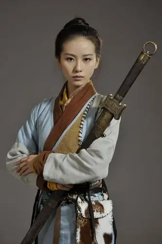 古典风韵谁说女子不如男有温柔的时候当然也有气势的