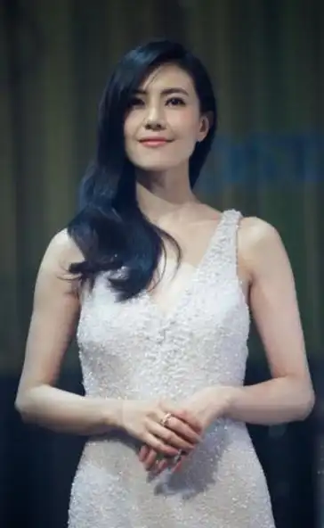 6位脸与身高不配的女星看脸1米5看腿1米7你被她们骗到了吗