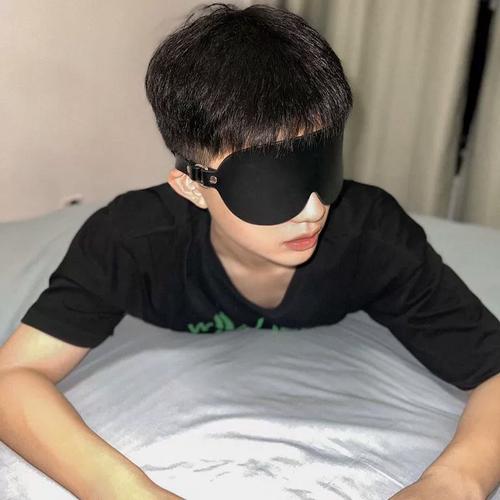 男生眼罩体育生1s可调节皮革眼罩肌肉男0m禁欲系黑色遮光睡眠眼罩
