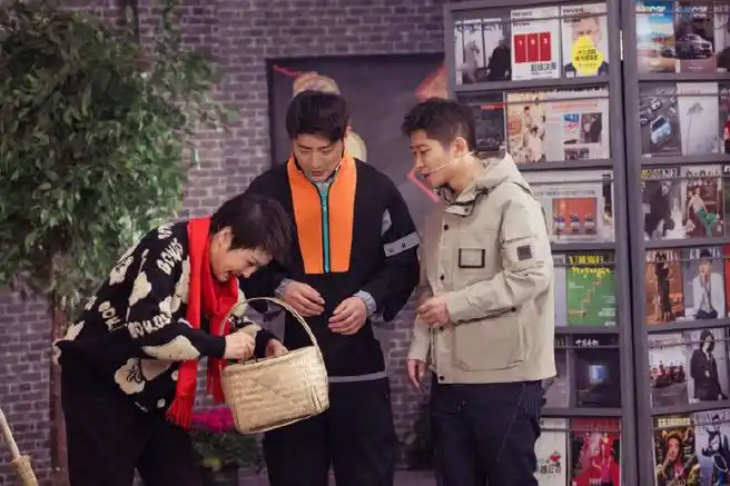 高晓攀河南春晚为了付钱有多努力##高晓攀准备三台设备看春晚