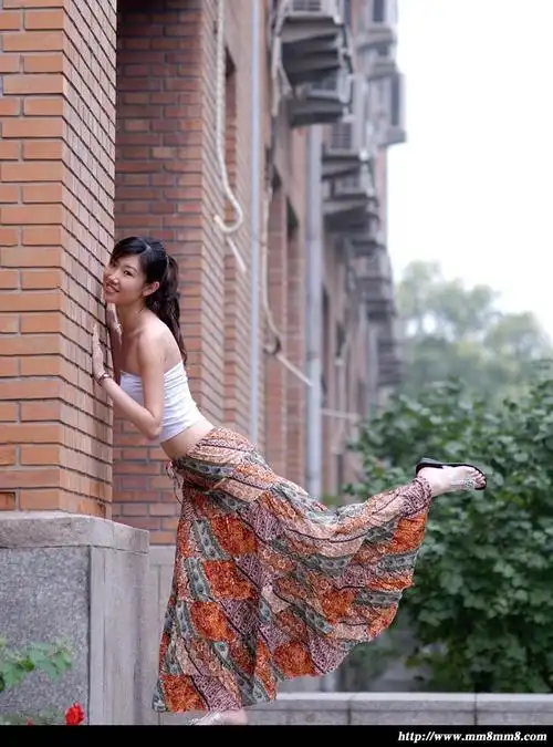 清华园里的漂亮妹妹