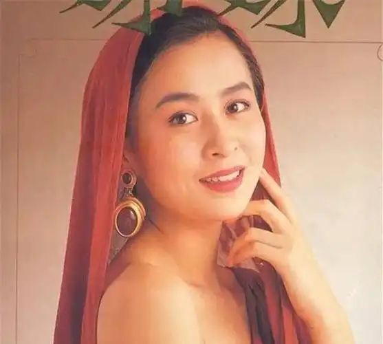 美人图之"苏州小娘鱼"刘嘉玲