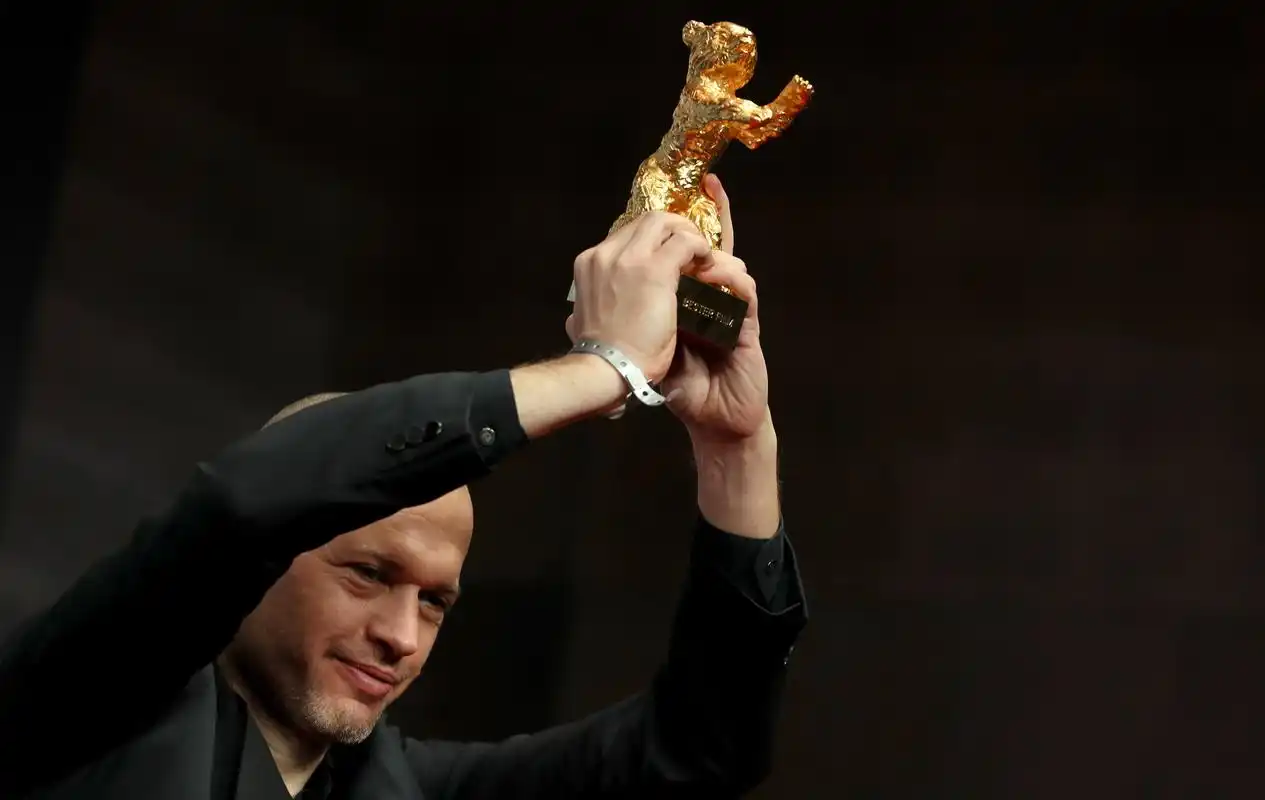 第69届柏林电影节——影片《同义词》获最佳影片金熊奖