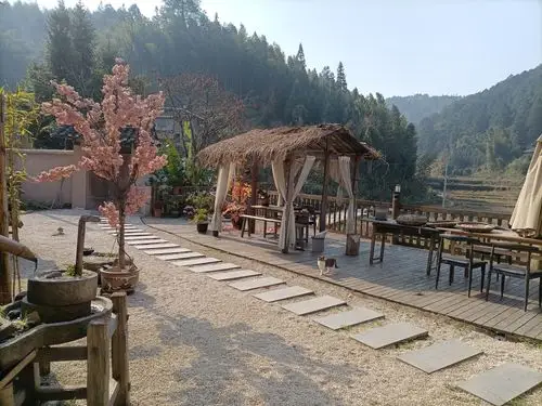 这个冬天,阳光,猫咪和一个古风田园院子