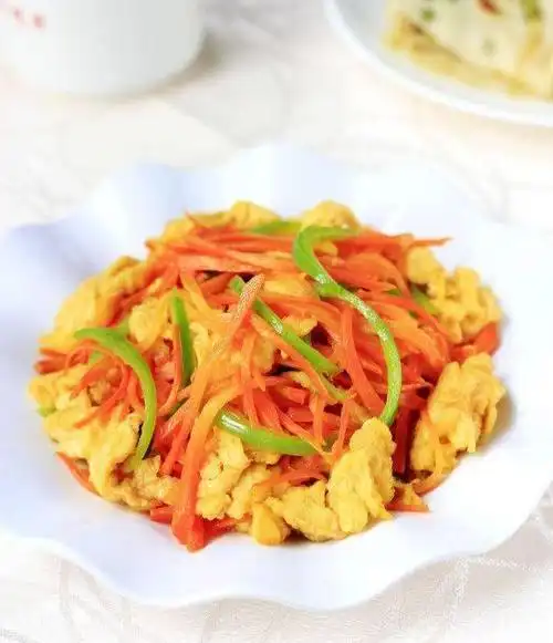 胡萝卜炒鸡蛋,好吃健康,让你食欲大增
