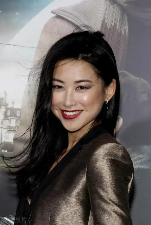 37岁的女神朱珠:带有着迷人的气质