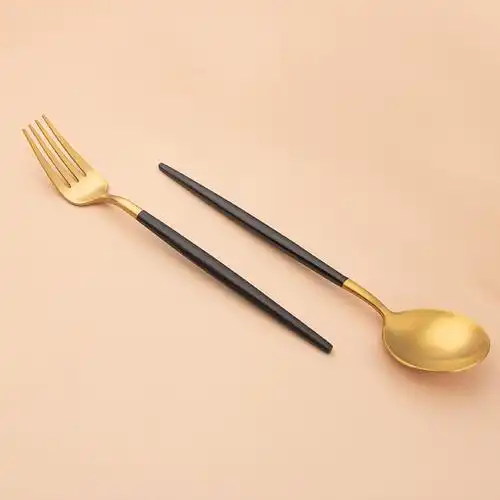 日常摄影-金属叉勺