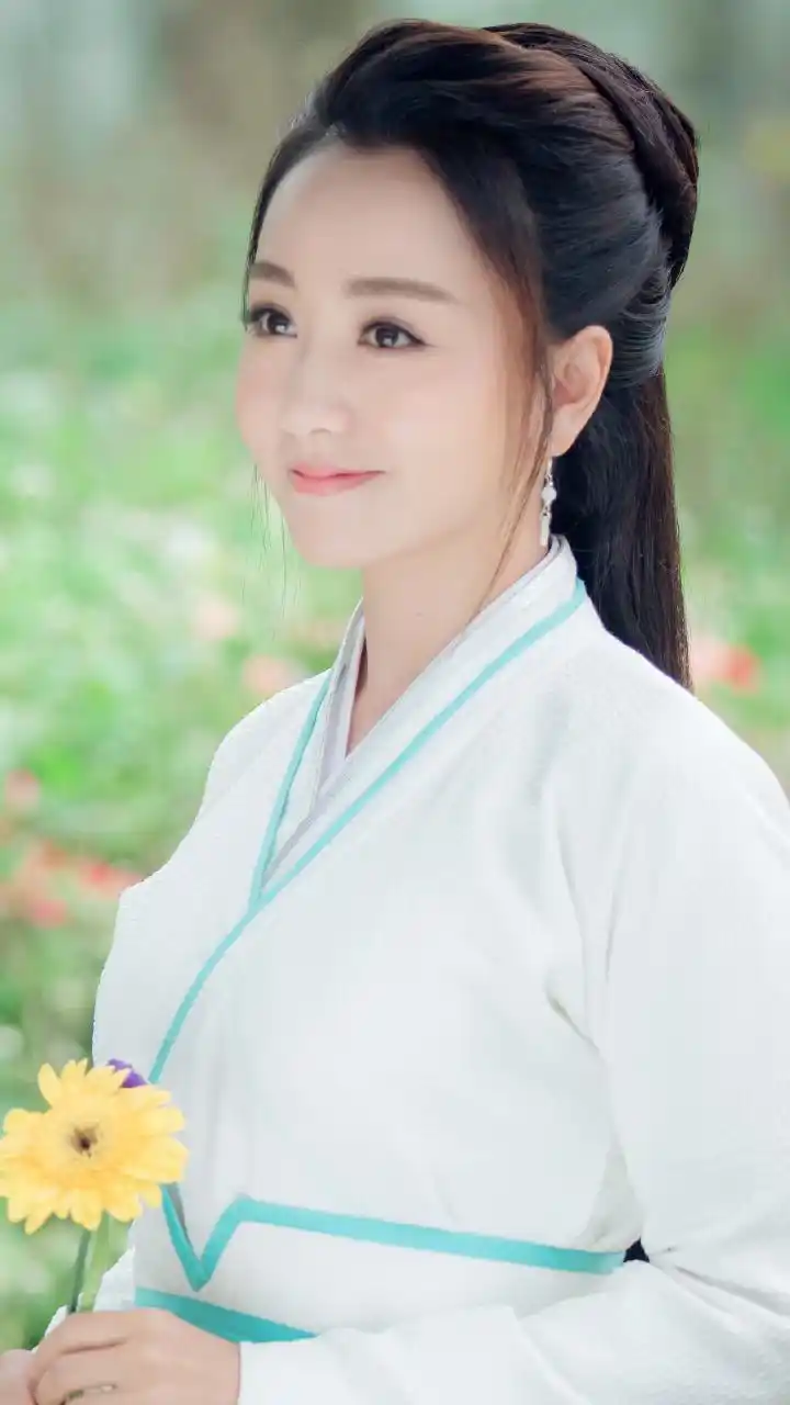 杨蓉飞刀又见飞刀