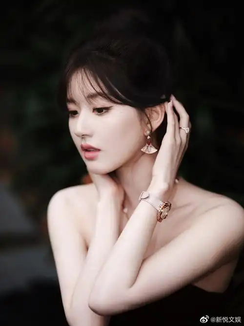 赵露思黑色纱裙##赵露思暗黑玫瑰