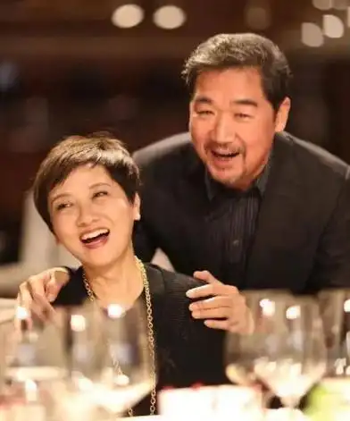 张国立个人资料和邓婕相差几岁 张国立真移民了(6)