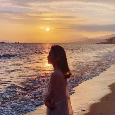 有没有这样背面的女生好看的头像