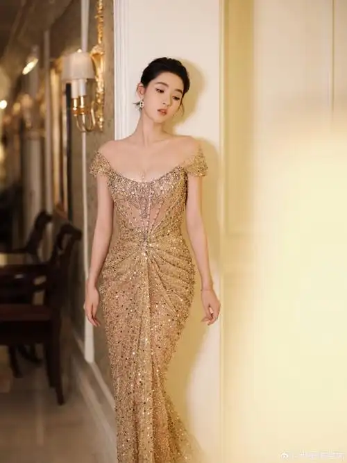 有刘海的王玉雯