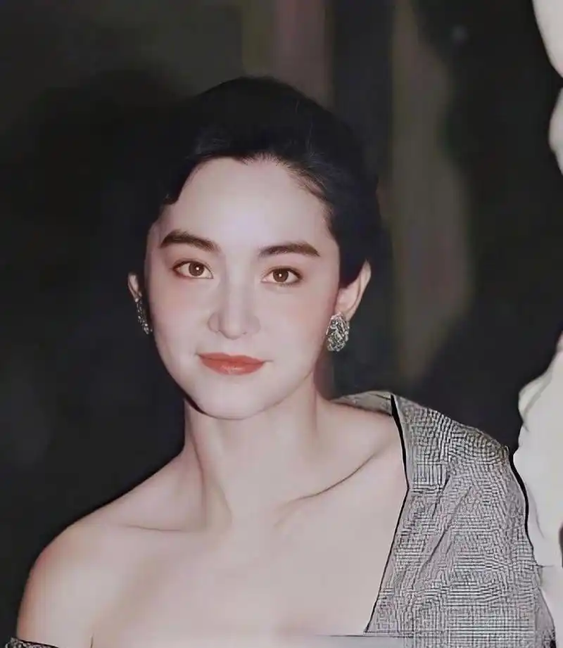 林青霞:回不去的从前,抹不掉的倾城一笑