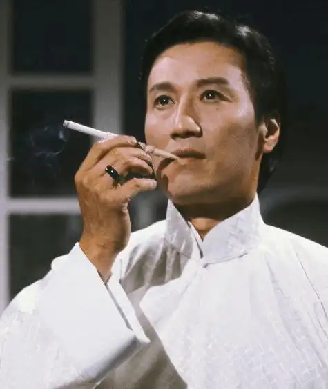 "香港楚留香"的幸运人生:妻子为他平债,儿子供他挥霍|谢贤|谢霆锋