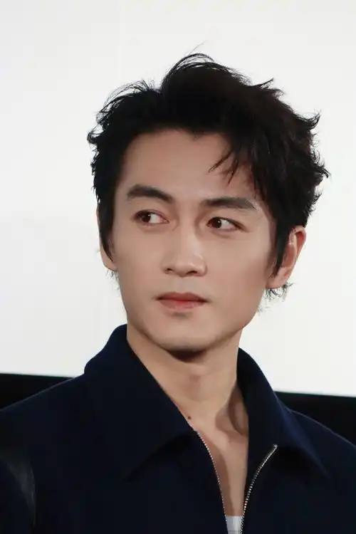 朱劲草这是看到了什么吗@陈晓    #微博追剧团##今日星拍放送