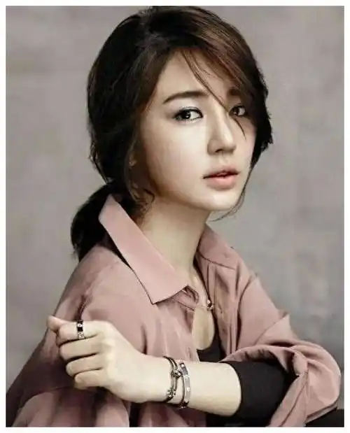 韩国r级女星尹恩惠 《爱后爱》,性感撩人,敢爱敢恨,绝不自卑_人们