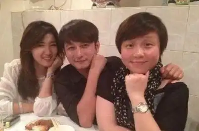 原创李维嘉否认老婆是影视大佬出道二十年太神秘感情生活仍是谜