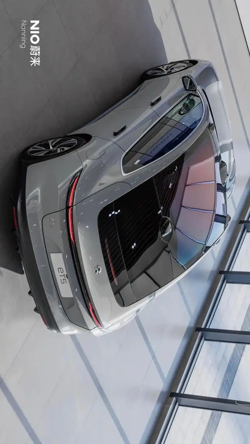 蔚来et5.新车到店实拍 #汽车摄影 #蔚来 #蔚来et5  - 抖音