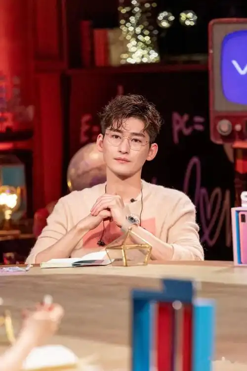 专访张翰|人生就是稍息,立正,向前走