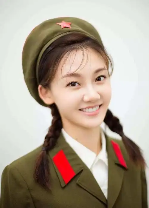 苗苗饰演的何小萍《芳华》剧照