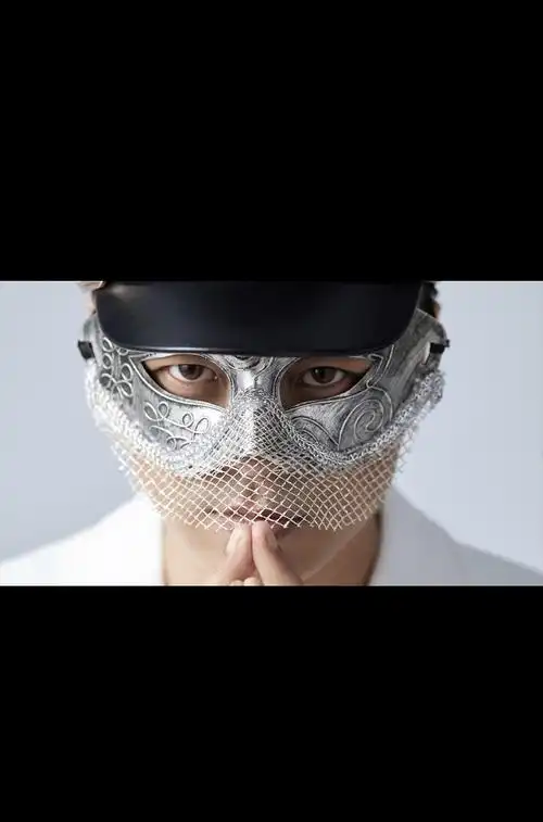 蒙面唱将面具 男士朋克夸张 银色简约蒙面歌手唱将万圣节假面舞会面具