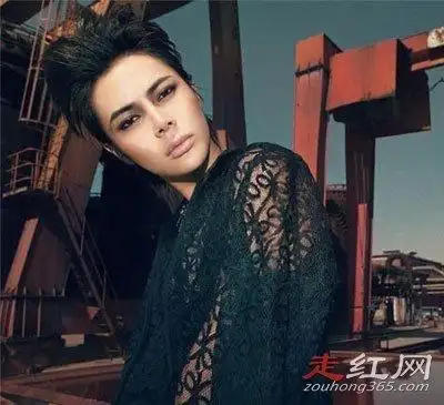 时诗是男是女揭真相网传男模有富豪男友