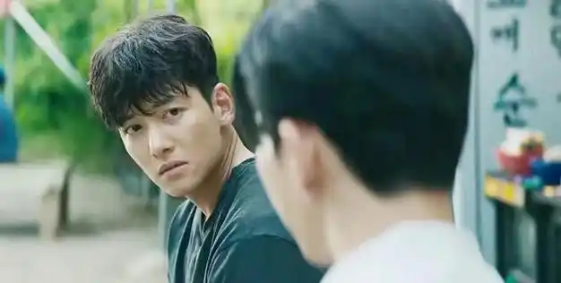 《最恶之恶》池昌旭主演黑帮剧,打戏精彩像港片,但剧情发展迷幻|韩剧