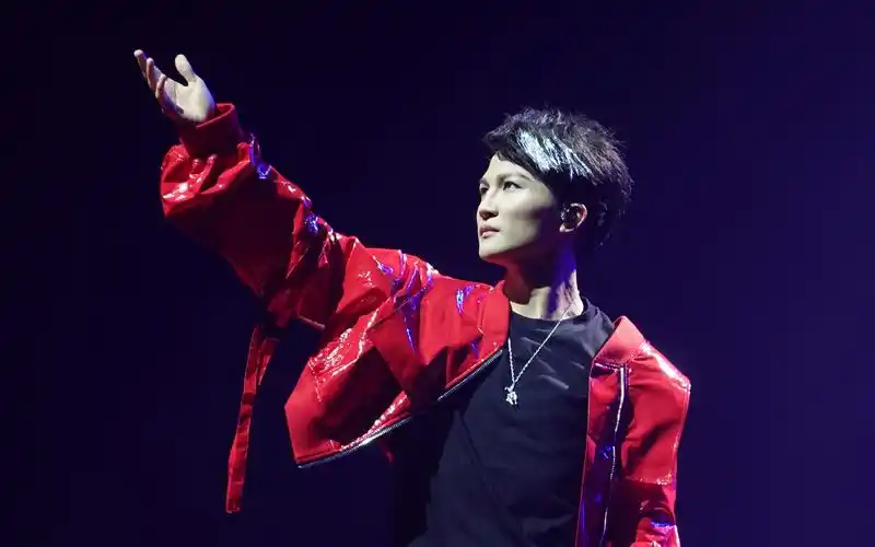 【周深】190622 深圳演唱会(高清)看看这个超绝的男的!