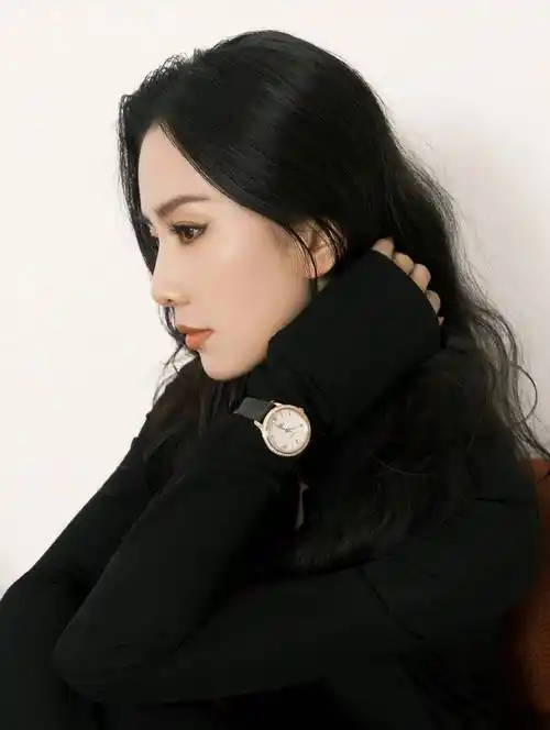 刘诗诗时尚写真:天生丽质,芳华绝代