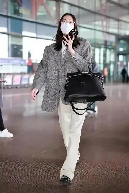 刘雯,西装 厚底皮鞋 充满帅气气场的时尚穿搭