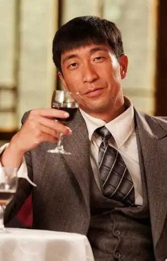 王千源:与妻子聚会相识,从无到有相互扶持,今事业有成家庭幸福