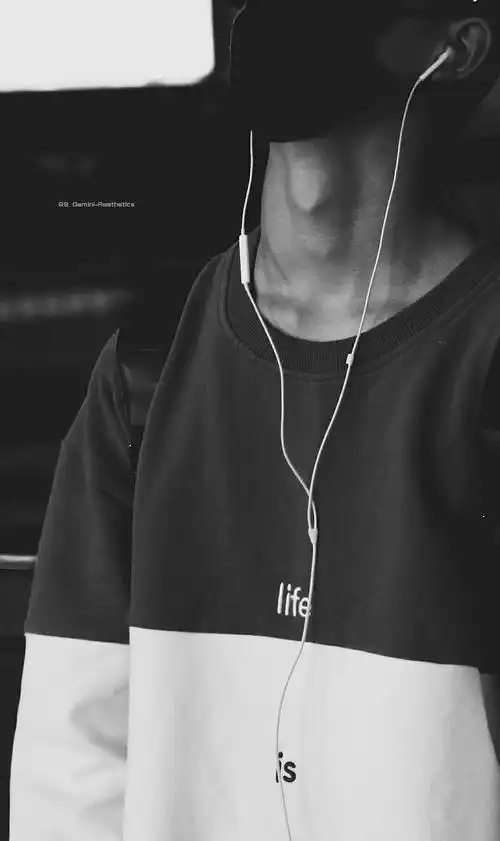 马嘉祺锐角为主的长相以及这种长相与生俱来的bg感