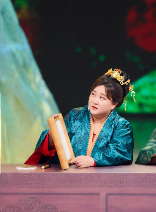 看了贾玲的这几张古装照,我放弃减肥了!