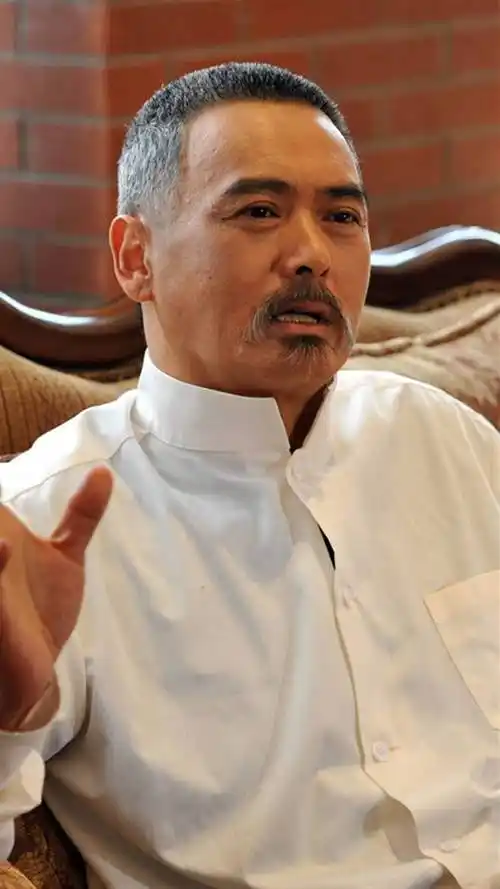 周润发与余安安失恋期抱团取暖甜蜜闪婚却又闪离令人费解