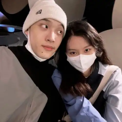 小清新情侣头像一左一右唯美念念不忘终是红尘人