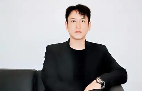 汤臣一品少公子:父亲临终为他留下133套房,现如今一套市值2个亿