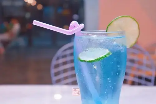 茉莉花开如果说上面的气泡适合男生那这杯茉莉花开绝对适合仙女外表看