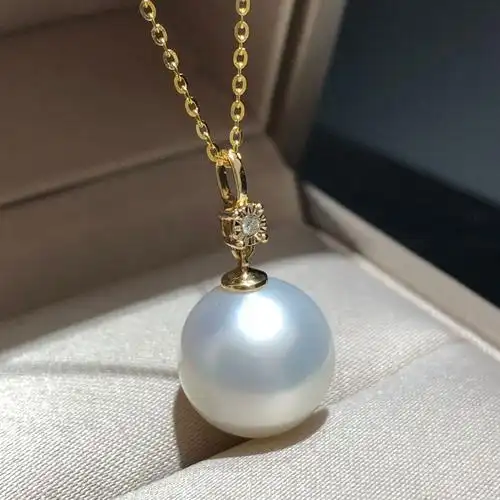 吊坠1112mm金钻石锁骨钻石强光18k天然正圆白珍珠颈饰