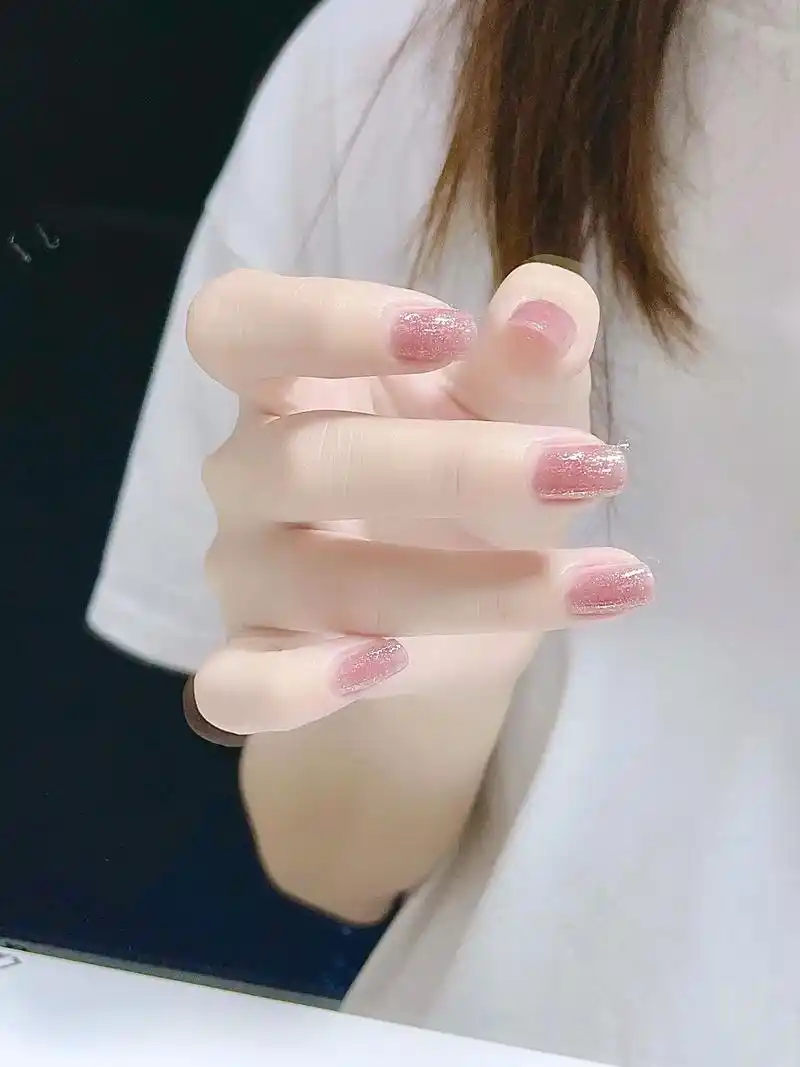 你适合涂什么颜色的指甲油 #自己在家做美 - 抖音