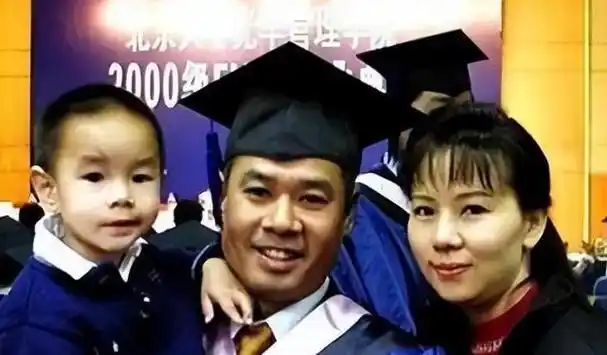 李宁之妻陈永妍婚后六年无子见证了丈夫的眼泪44岁冒险生女