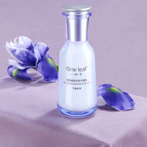 一叶子控油补水油皮平衡清透乳护肤鸢尾花清爽化妆品女正品男女