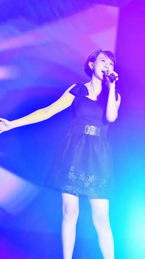 卓依婷演唱会照片