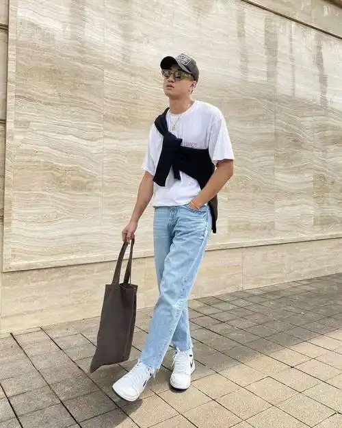 牛仔裤 白t,如何穿才不会单调?这些搭配可以用,轻松打造型男范