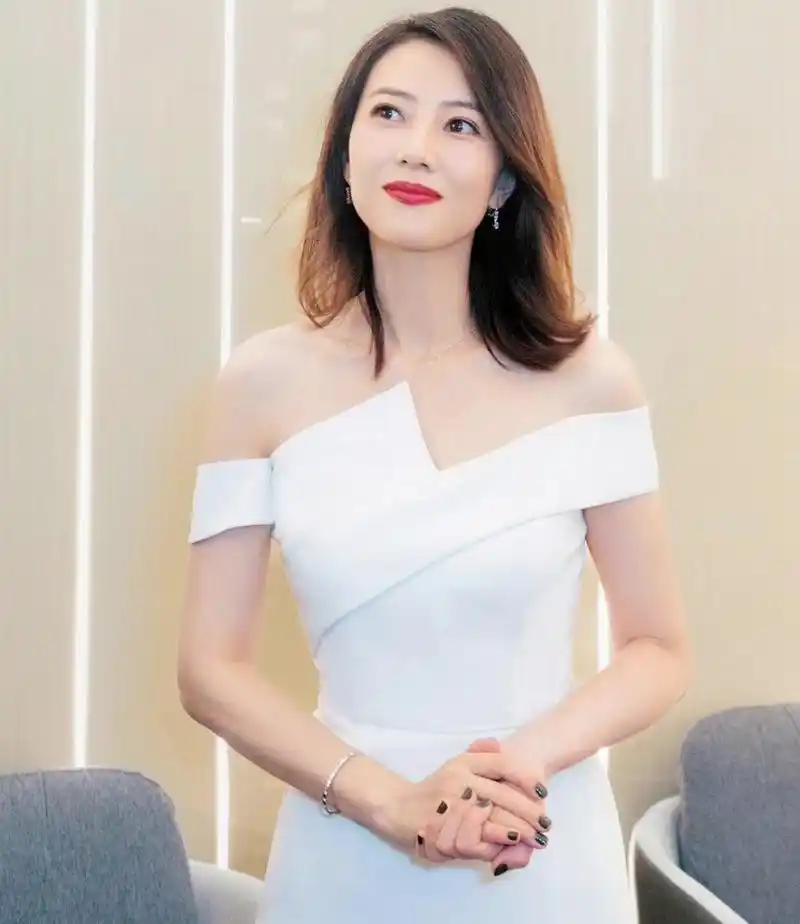 知性美的高圆圆太美了!