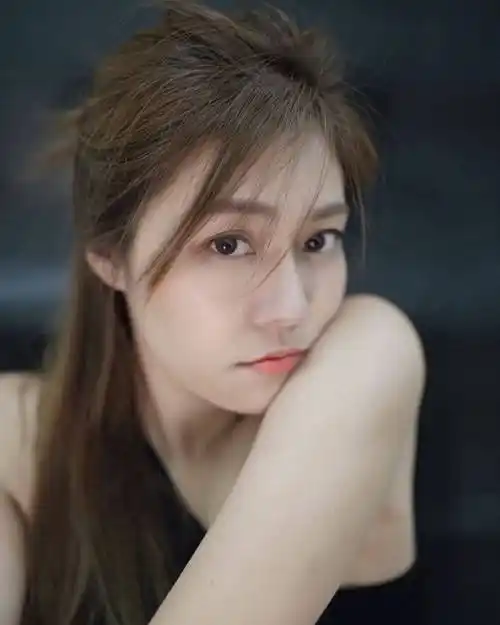 网红张嘉欣传出不雅影片,对此本人向警方报案_张家欣_剪辑_电影