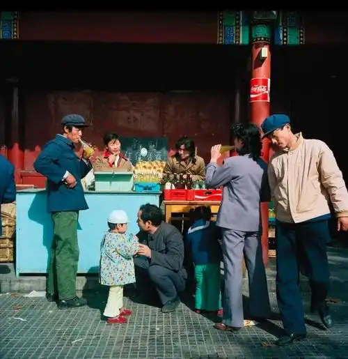 80年代的老照片,每张都会让我们回忆起当年