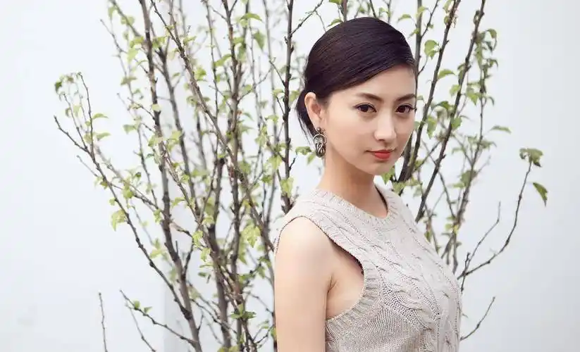 沈贵人斓曦结婚8年,育有一子,老公是他?和老公很恩爱_程祥_丹凤_上官