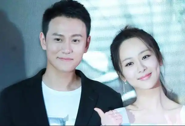 回顾她意外将弟弟带入演艺圈如今自己不温不火弟弟却人气十足